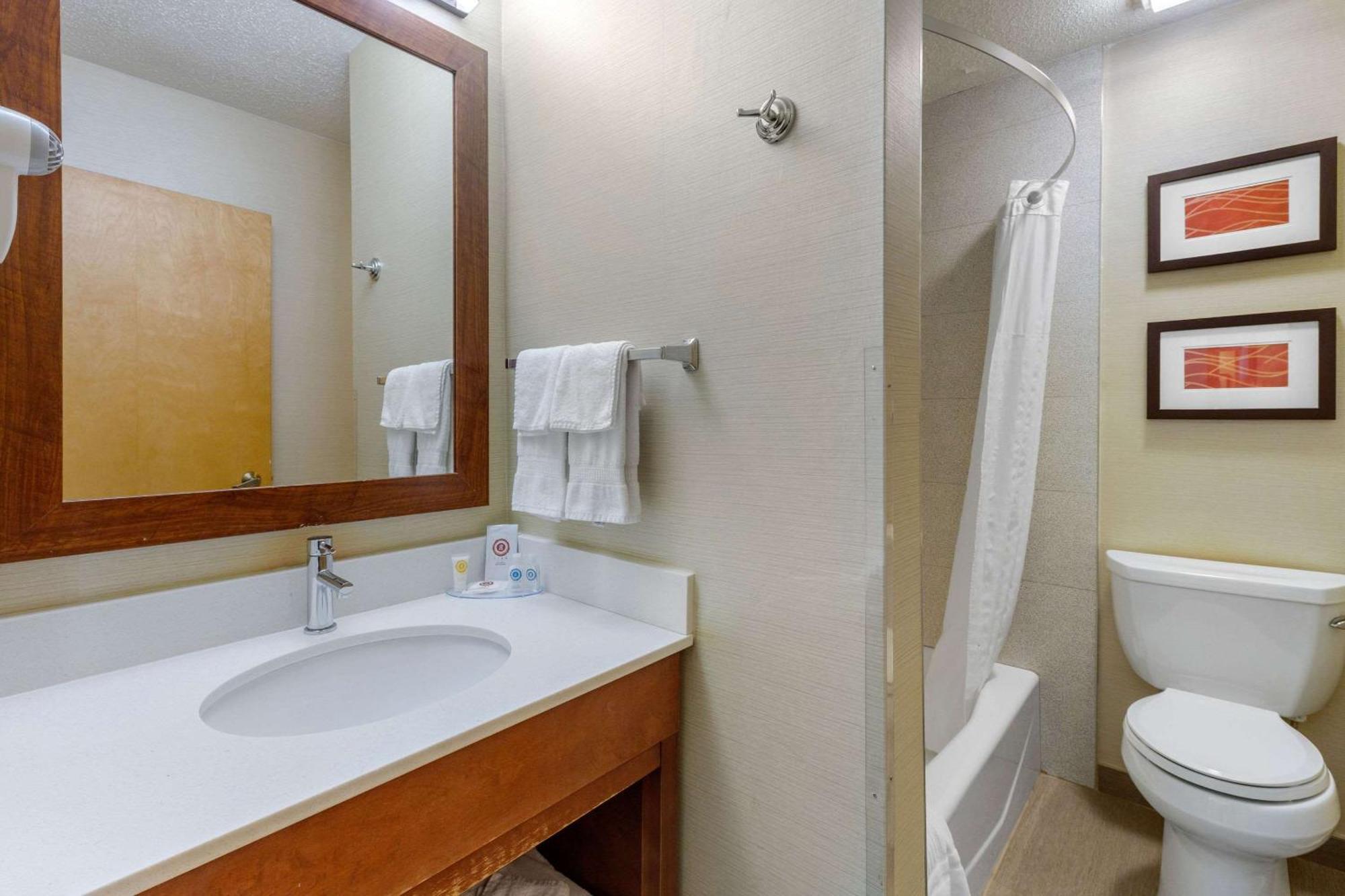 Comfort Inn Rutland - Killington Extérieur photo