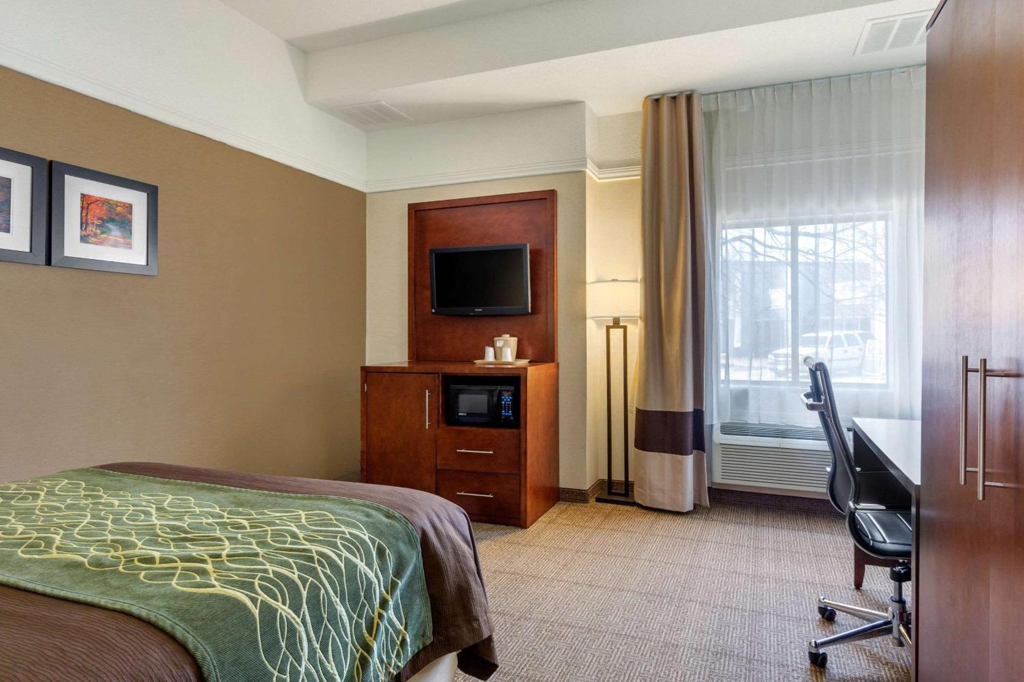 Comfort Inn Rutland - Killington Extérieur photo
